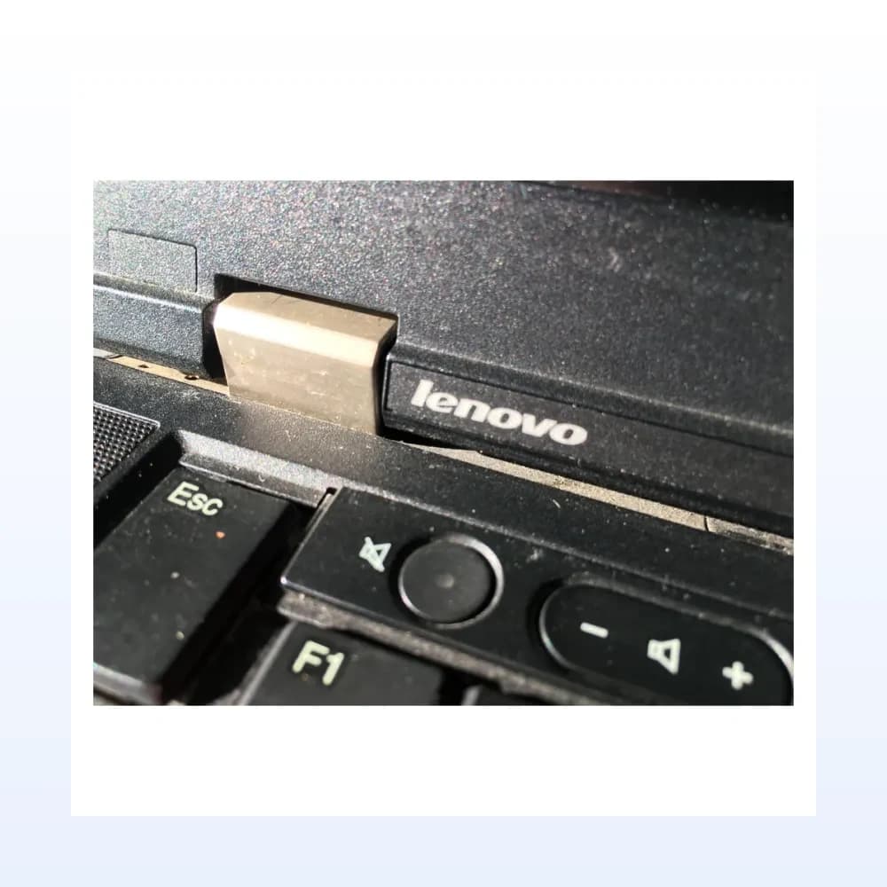 Sửa bản lề Lenovo IdeaPad Y40