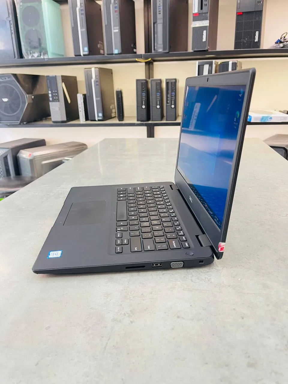 Dell Latitude 3400 - 2 Dell latitude 3400 - ảnh 2