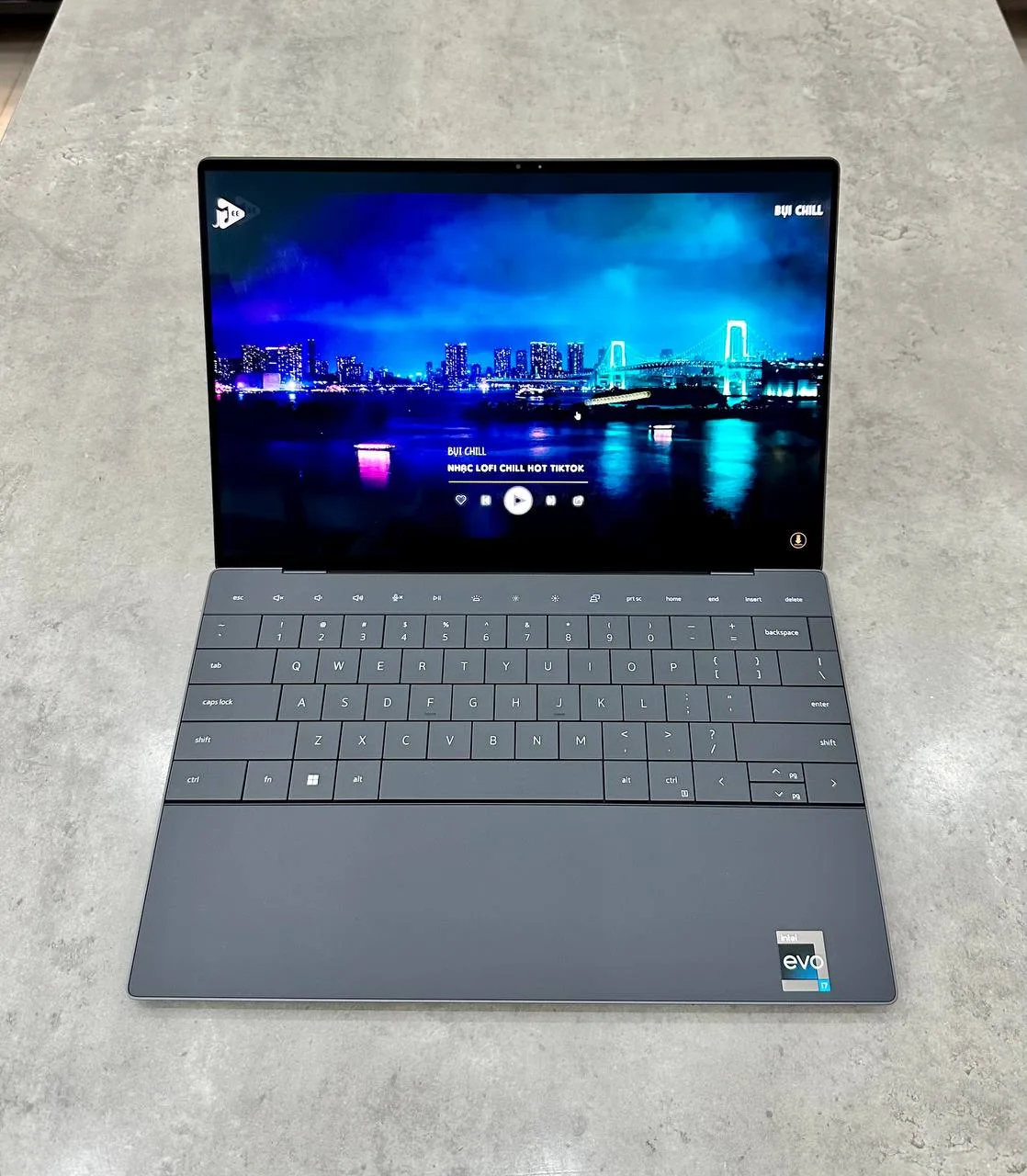 Dell XPS 13 9320
