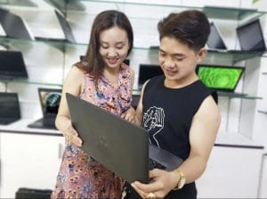 Laptop Gaming Cũ Có Thực Sự Đáng Mua? Hướng Dẫn Chi Tiết - 4 Mua laptop gaming cũ