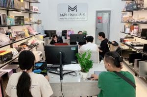 Tại Sao Nên Mua Laptop Gaming Cũ Thay Vì Laptop Mới? - 4 Laptop gaming cũ vs mới