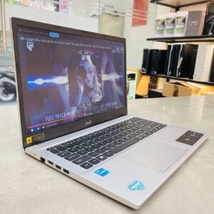 Laptop Cũ Màn Hình 14 Inch Hay 15.6 Inch: Nên Chọn Loại Nào? - 2 Màn hình