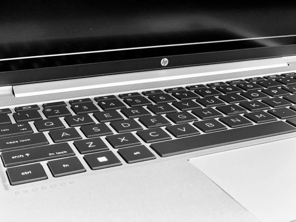 Hp Probook 640 G8 - 24 Hp-probook-640-g8-05