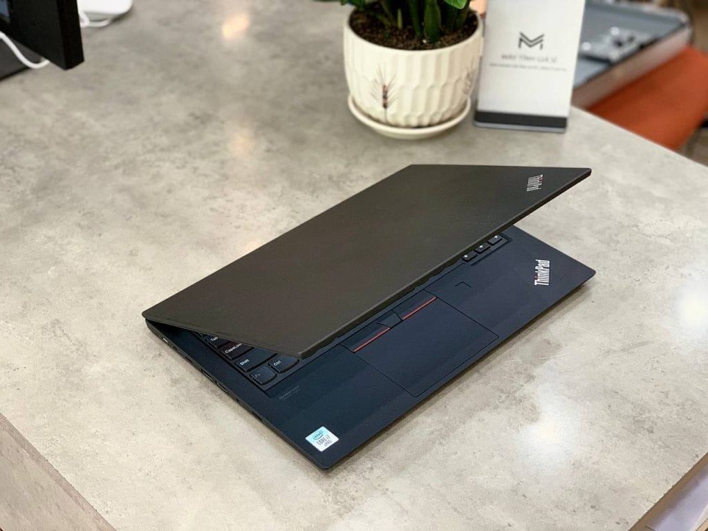 Lenovo Thinkpad T14 G1 - 18 Lenovo-thinkpad-t14-gen-1-5