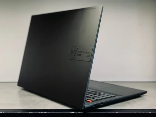ASUS-VIVOBOOK-M7600-0