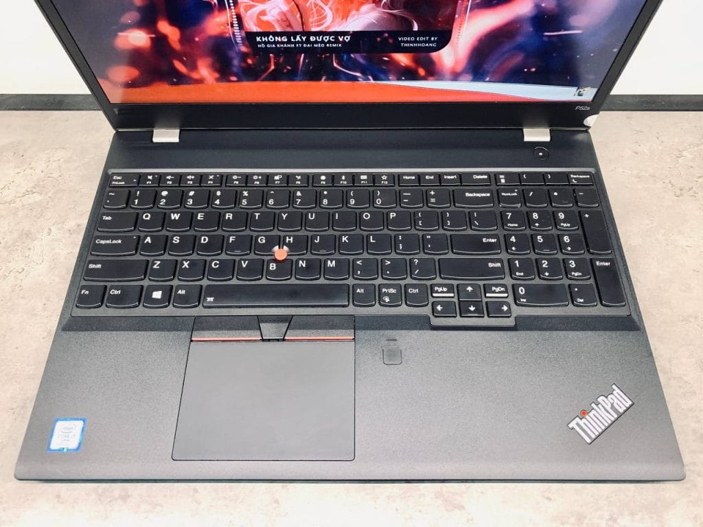 Lenovo-thinkpad-p52s-6