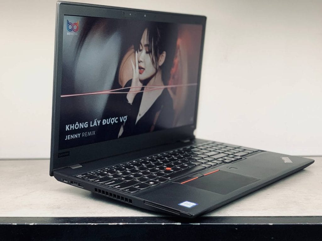 Lenovo-thinkpad-p52s-4