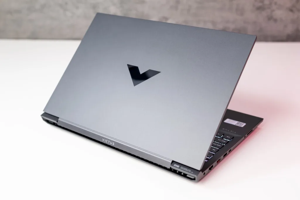 Laptop Cũ Cấu Hình Cao Dưới 15 Triệu – Máy Nào Mạnh Nhất? - 1 Laptop cũ cấu hình cao dưới 15 triệu – máy nào mạnh nhất?