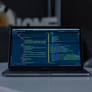 Laptop Cũ Dưới 5 Triệu Cho Lập Trình Viên Mới Bắt Đầu - 3 Laptop cũ dưới 5 triệu cho lập trình viên