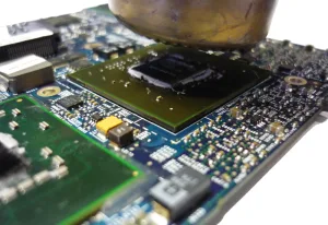 Hỏng chip vga khiến laptop không lên hình