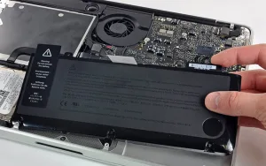 Đèn nguồn nhấp nháy liên tục nhưng không hiển thị