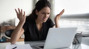 Laptop Đang Dùng Bị Đen Màn Rồi Không Lên Lại – Nguyên Nhân &Amp; Cách Khắc Phục - 3 Laptop đang dùng bị đen màn rồi không lên lại