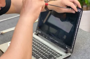 Laptop Bật Lúc Lên Lúc Không – Liệu Có Phải Do Màn Hình? - 5 Cách kiểm tra laptop lúc lên lúc không do màn hình