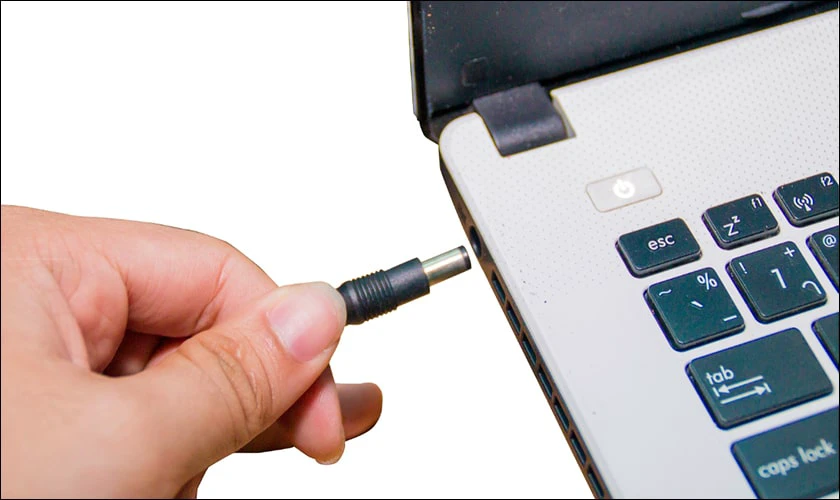 Cách Xử Lý Lỗi Chân Sạc Laptop Bị Lỏng, Không Kết Nối Nguồn - 1 Cách xử lý lỗi chân sạc laptop bị lỏng