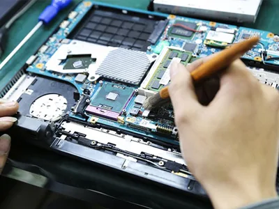 ⚡ Vệ Sinh Laptop Quận Tân Bình ✅ giá chỉ từ 150K.