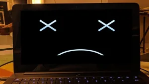 Màn Hình Laptop Bị Hỏng Khiến Không Hiển Thị Hình Ảnh: Nguyên Nhân Và Cách Xử Lý - 5 Màn hình laptop bị hỏng khiến không hiển thị hình ảnh