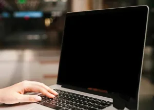 Laptop không hiển thị hình ảnh do lỗi windows khởi động