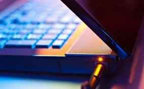 Laptop Bật Lúc Lên Lúc Không – Liệu Có Phải Do Màn Hình? - 4 Nguyên nhân laptop lúc bật được lúc không