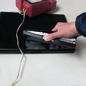 Thay pin laptop hcm ⚡ lấy liền 15 phút