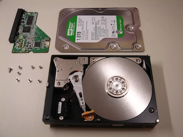 ⚡ Cứu dữ liệu ổ cứng laptop bị hư tại Tân Bình☎️0924.21.21.2